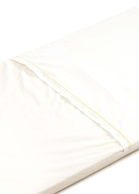 智慧調溫抗敏防蟎嬰兒床墊(140*70cm)-白色3